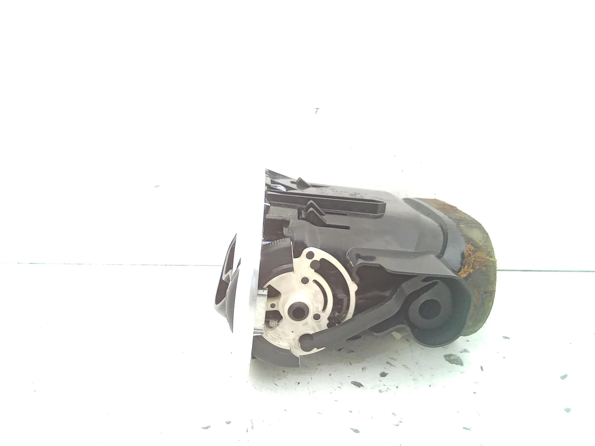 BOCCHETTA ARIA CRUSCOTTO LATO GUIDA con codice 9683043377 da CITROEN C3 Picasso (08>) 1400 Benzina 70 kW / 95 CV (2013)