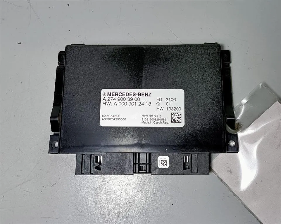 BODY COMPUTER con codice A2749003900 da MERCEDES Vito Serie (W447) (14>) 1950 diesel (2021)