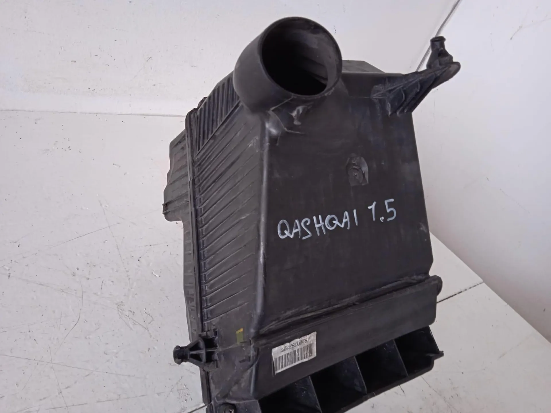 BOX SCATOLA FILTRO ARIA con codice 8200788196 da NISSAN Qashqai 1Â° Serie 1500 Diesel con codice motore K9K/K9K (2009)