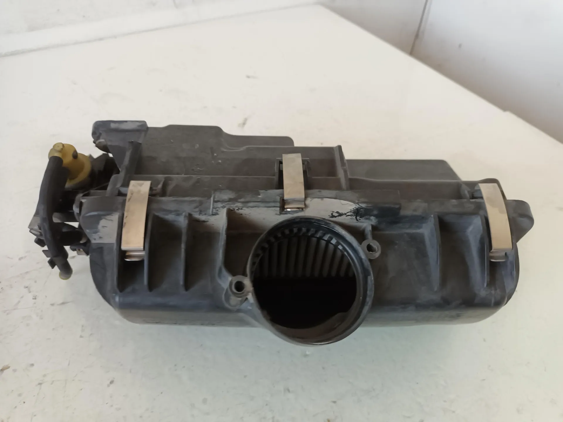 BOX SCATOLA FILTRO ARIA con codice SP 05723 da SMART Fortwo CoupÃ© 3Â° Serie (w 451) 800 Diesel (2009)