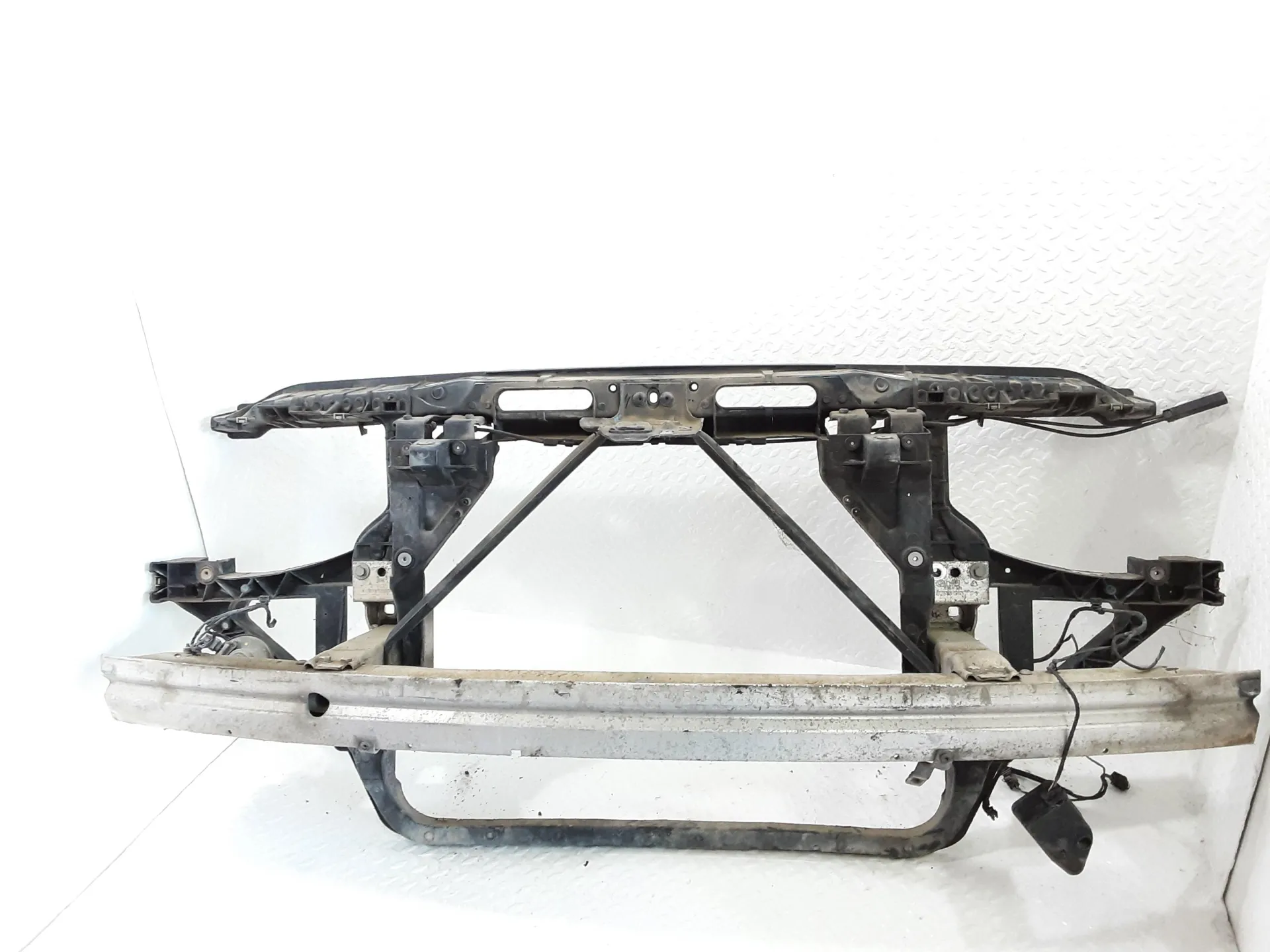 CALANDRA BMW X3 1° Serie 2000 Diesel 130 kW / 177 CV con codice motore N47D20C/N47 D20 A, N47 D20 C (2010)