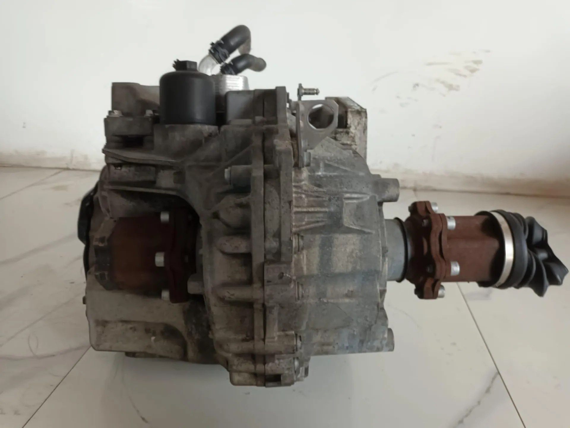 CAMBIO AUTOMATICO CON CONVERTITORE DI COPPIA con codice 1K0199117 da VOLKSWAGEN Passat Berlina 5Â° Serie 2000 Diesel con codice motore BMP/BMP (2012)