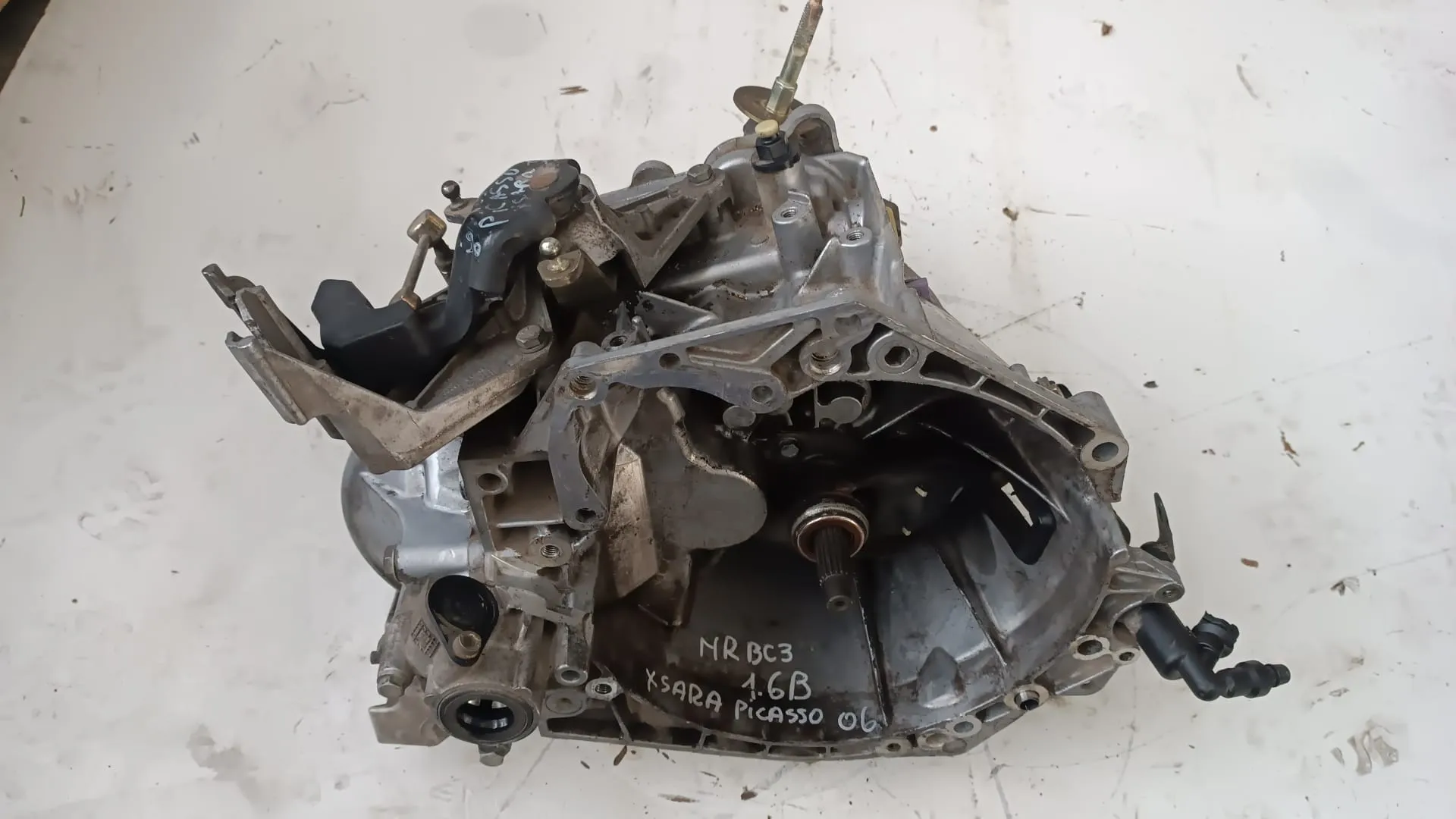Cambio Citroen Xsara Picasso 1.6 B del 2006 CODICE RICAMBIO : 20DP30
