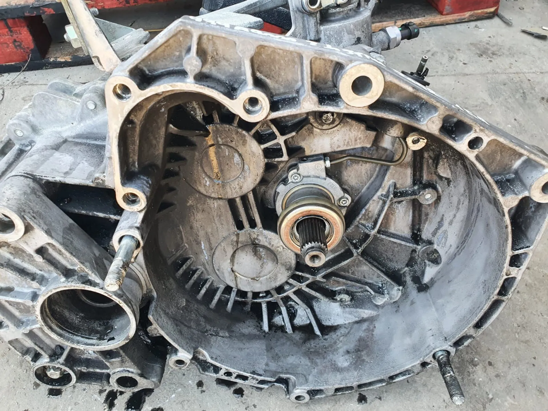 CAMBIO MANUALE COMPLETO con codice 55352582 / 0822680 MG da ALFA ROMEO 159 Berlina Serie (939_) (05>11) 2400 Diesel (2009)
