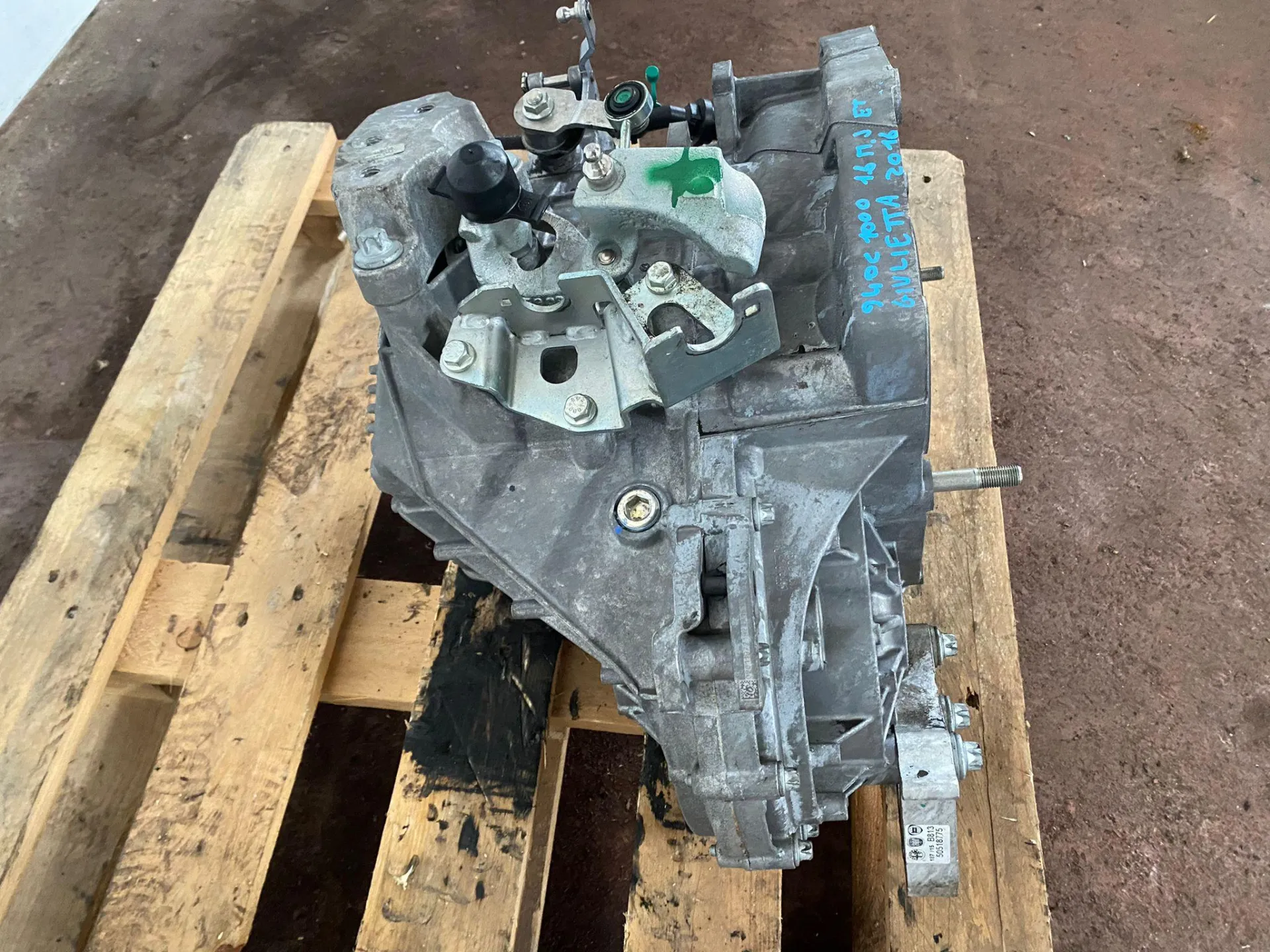 CAMBIO MANUALE COMPLETO con codice 55216186 da ALFA ROMEO Giulietta Serie (940_) (13>) 1600 Diesel con codice motore 940C1000/940C1000 (2016)