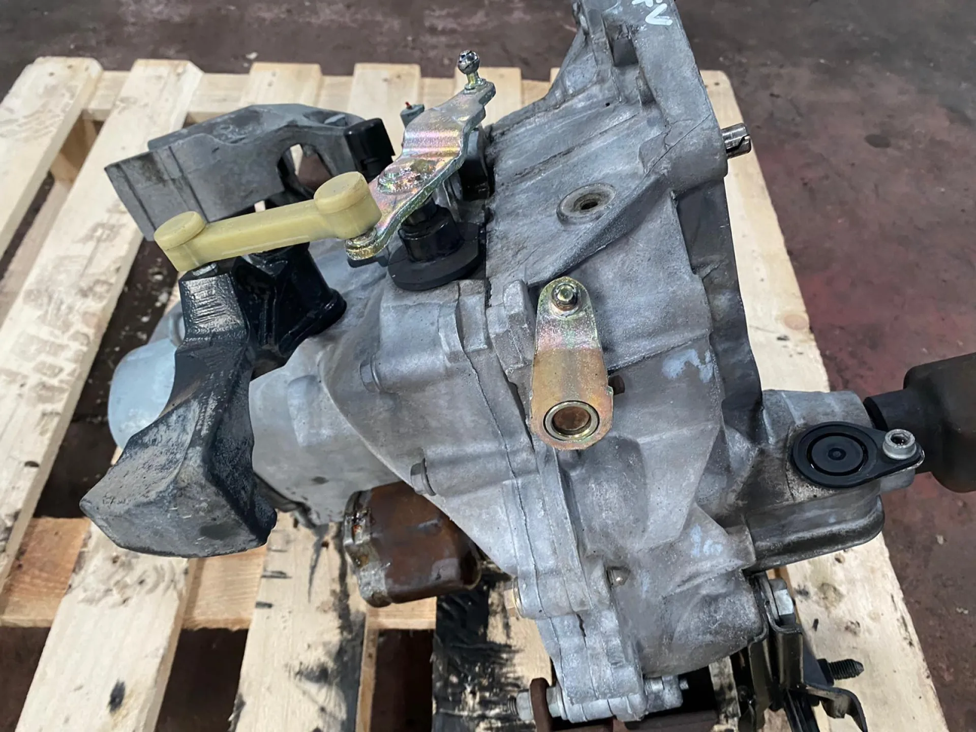 CAMBIO MANUALE COMPLETO CITROEN C3 Serie (09>15) 1400 Benzina con codice motore KFV/KFV (2010)