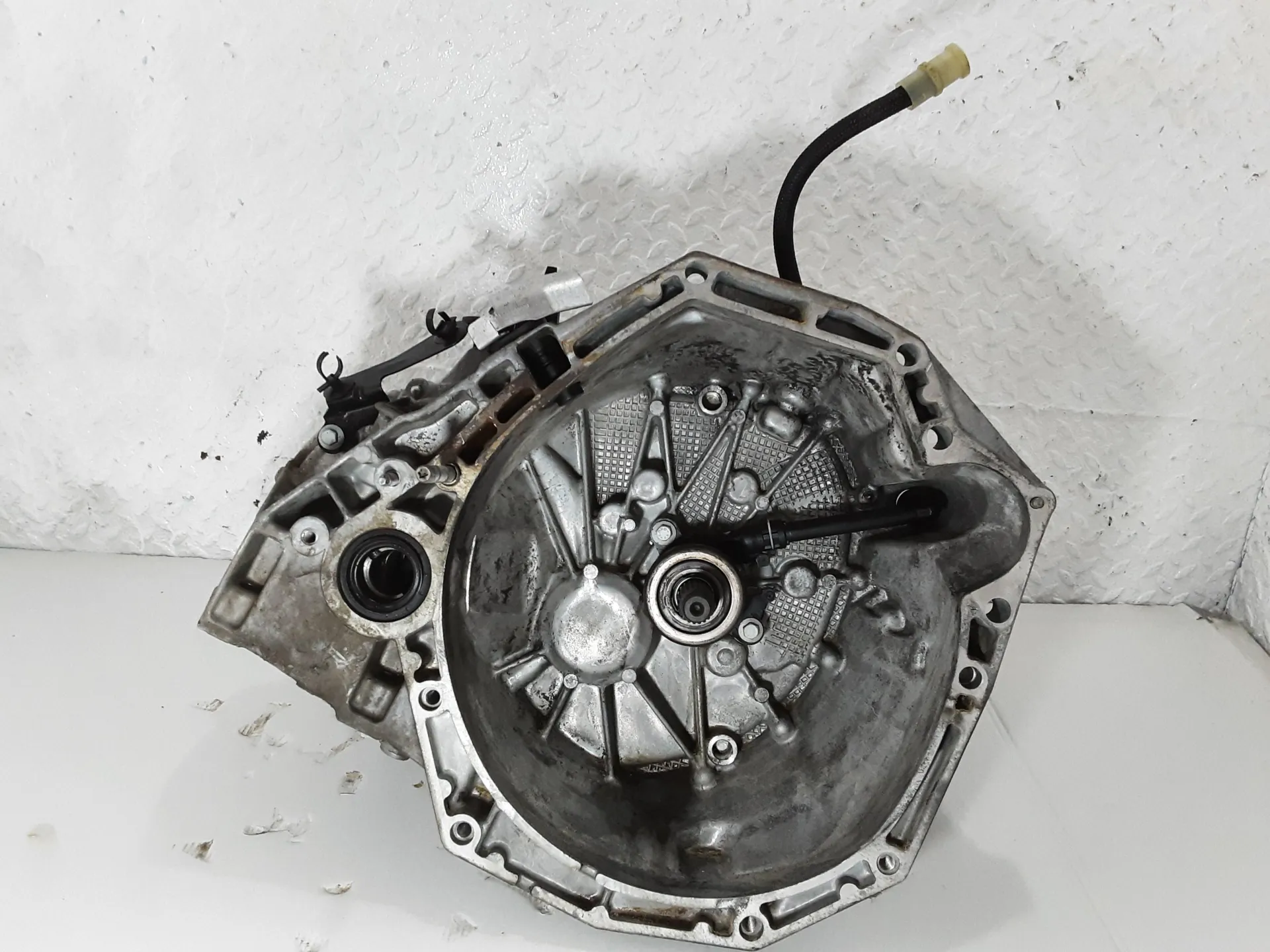 CAMBIO MANUALE COMPLETO DACIA Duster 1° Serie 1500 Diesel 80 kW / 109 CV con codice motore K9KG6/K9K 658, K9K 666, K9K 667, K9K 856, K9K 858 (2015)