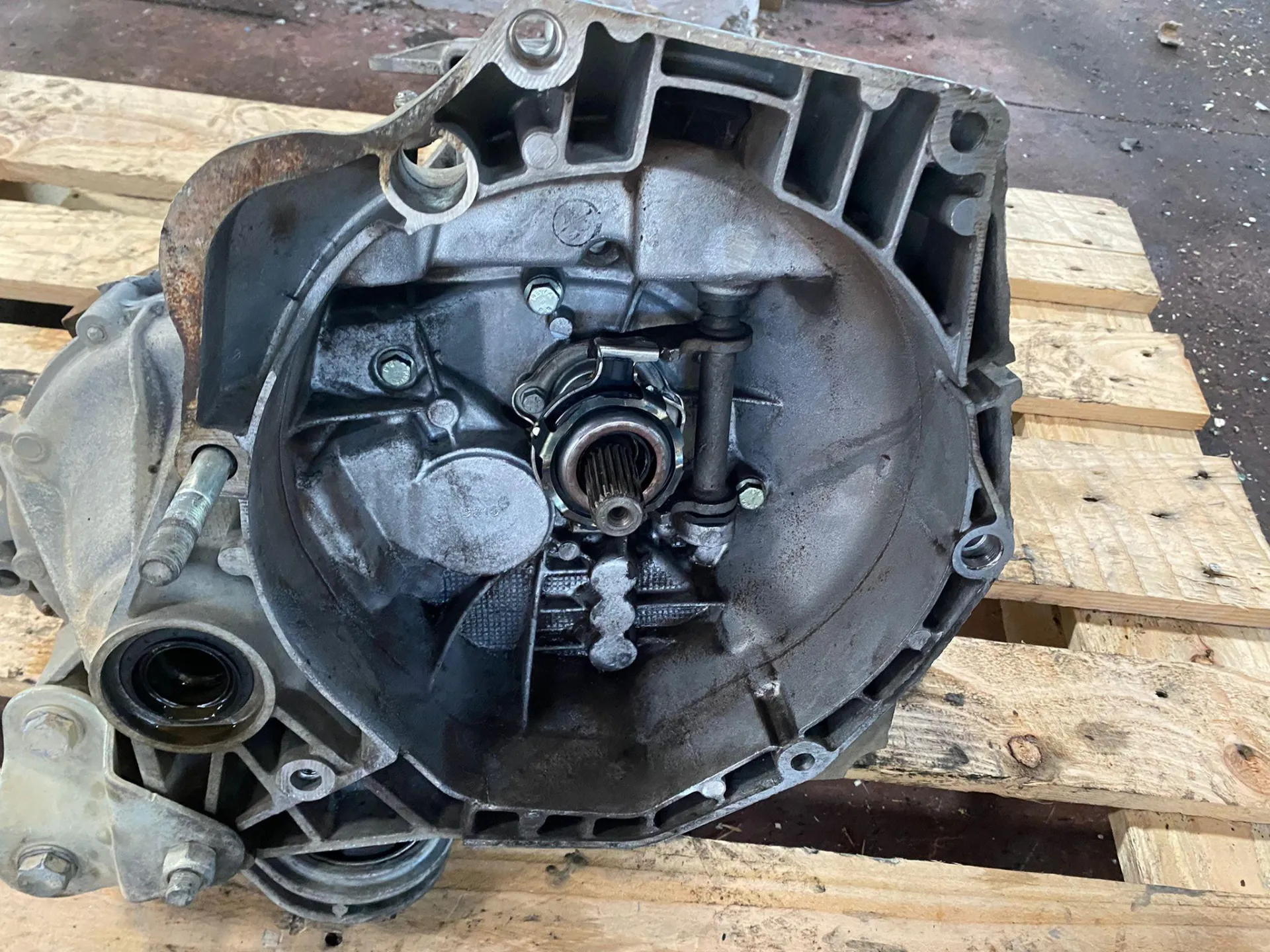 CAMBIO MANUALE COMPLETO con codice con codice motore 188A9000/188A9000 da FIAT Grande Punto 1Â° Serie 1300 Diesel (2006)