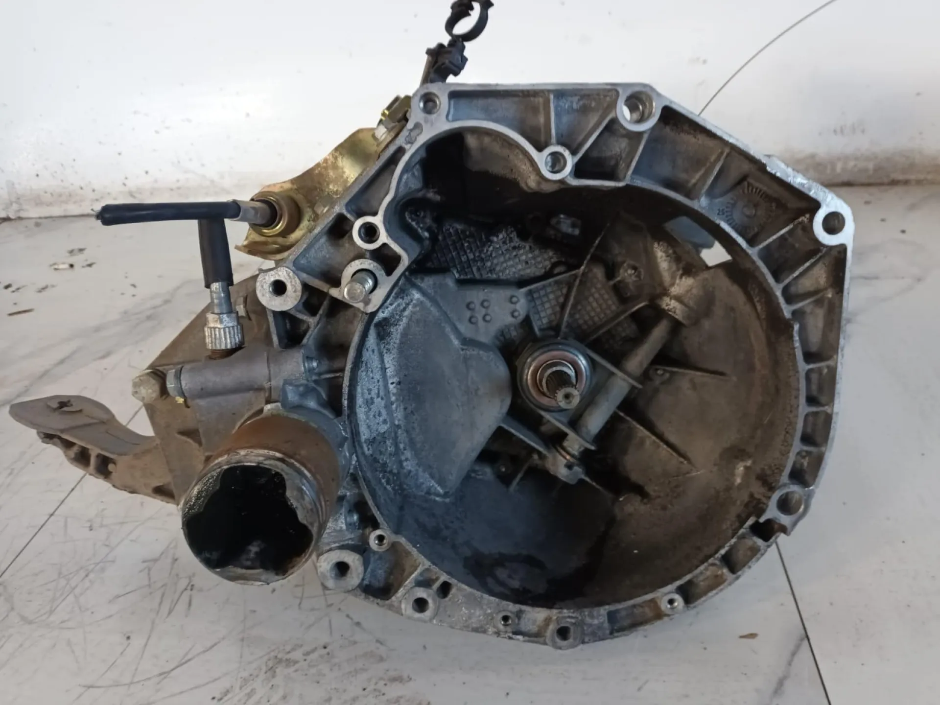 CAMBIO MANUALE COMPLETO con codice 46467446 da FIAT Punto Berlina 3P 2Â° Serie 1200 Benzina con codice motore 176B4000/176B4000 (1999)