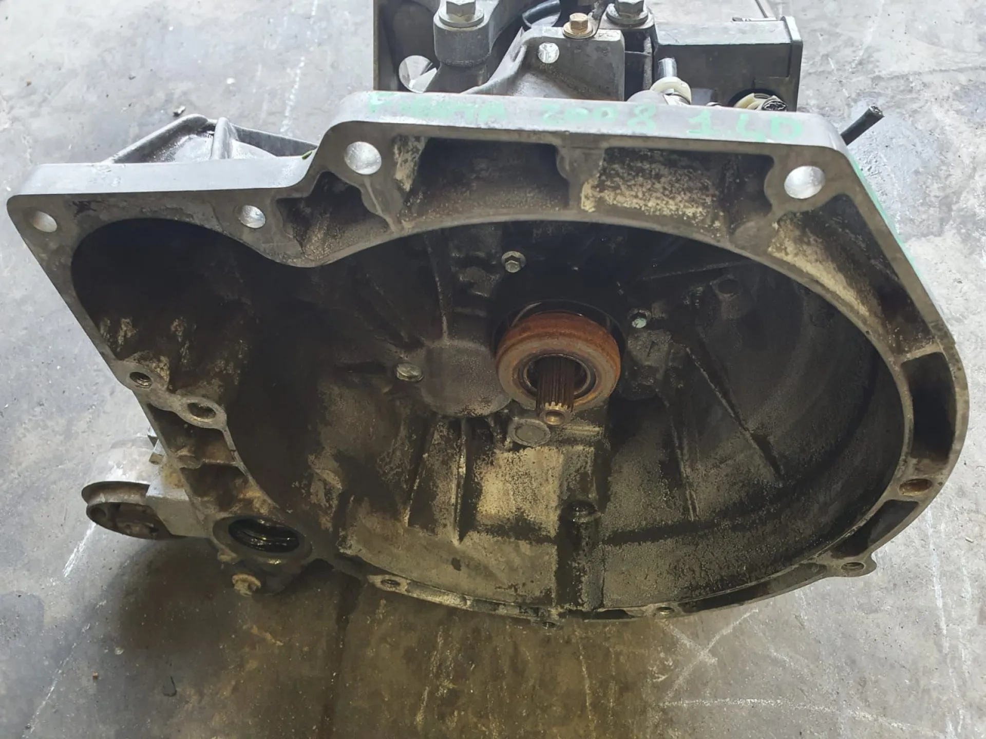 CAMBIO MANUALE COMPLETO con codice 2N1R7002 ED / RF2N1R / 7F096AB da FORD Fiesta 6Â° Serie 1400 Diesel (2008)