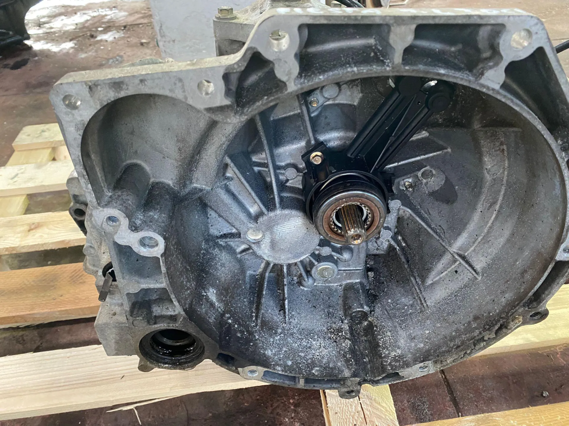 CAMBIO MANUALE COMPLETO con codice 2N1R7002EB da FORD Fiesta 6Â° Serie 1400 Diesel con codice motore F6JA/F6JA (2010)