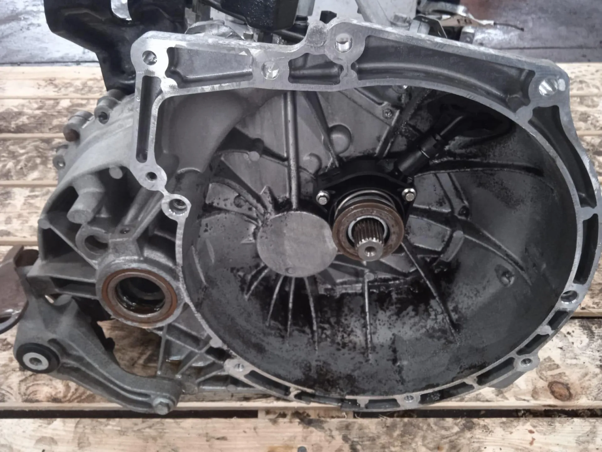 CAMBIO MANUALE COMPLETO con codice con codice motore HHDA/HHDA da FORD Focus Berlina 3Â° Serie 1600 Diesel (2006)