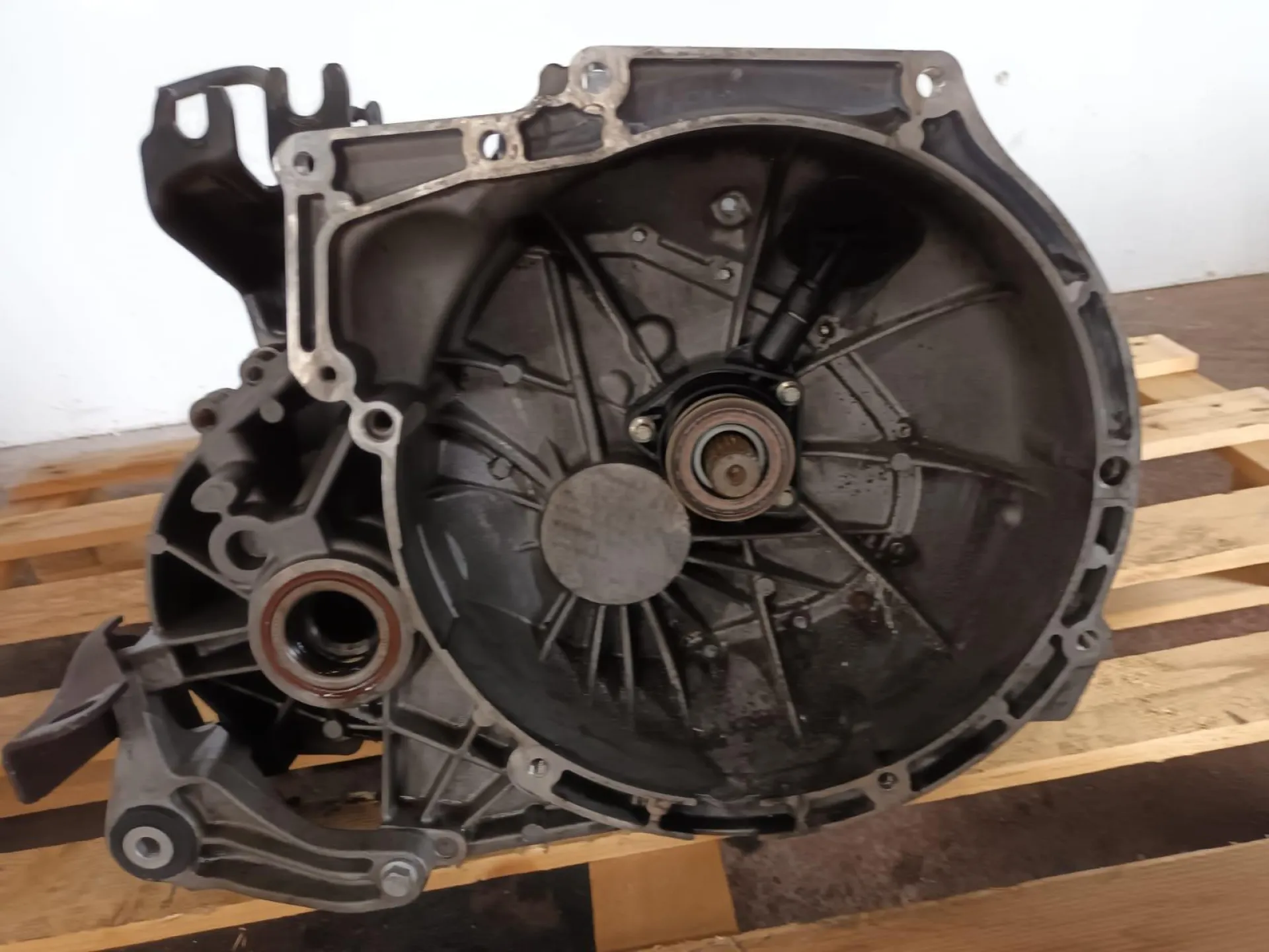 CAMBIO MANUALE COMPLETO con codice 3M5R-7F096-YF da FORD Focus Berlina 4° Serie 1600 Diesel con codice motore HHDA (2009)