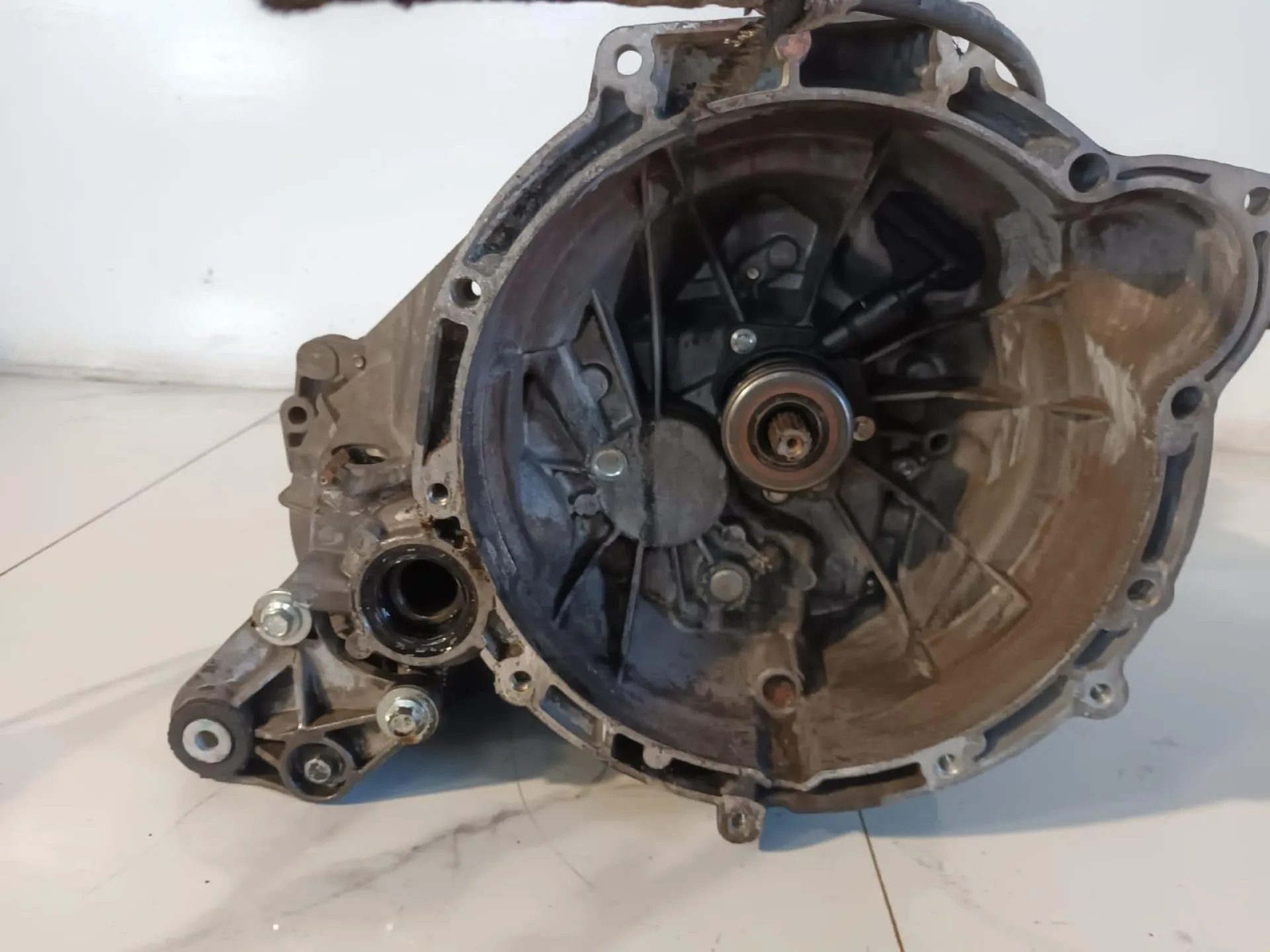CAMBIO MANUALE COMPLETO con codice 3M5R 7002 NF da FORD Focus Berlina 4Â° Serie 1600 Benzina con codice motore SIDA/SIDA (2009)