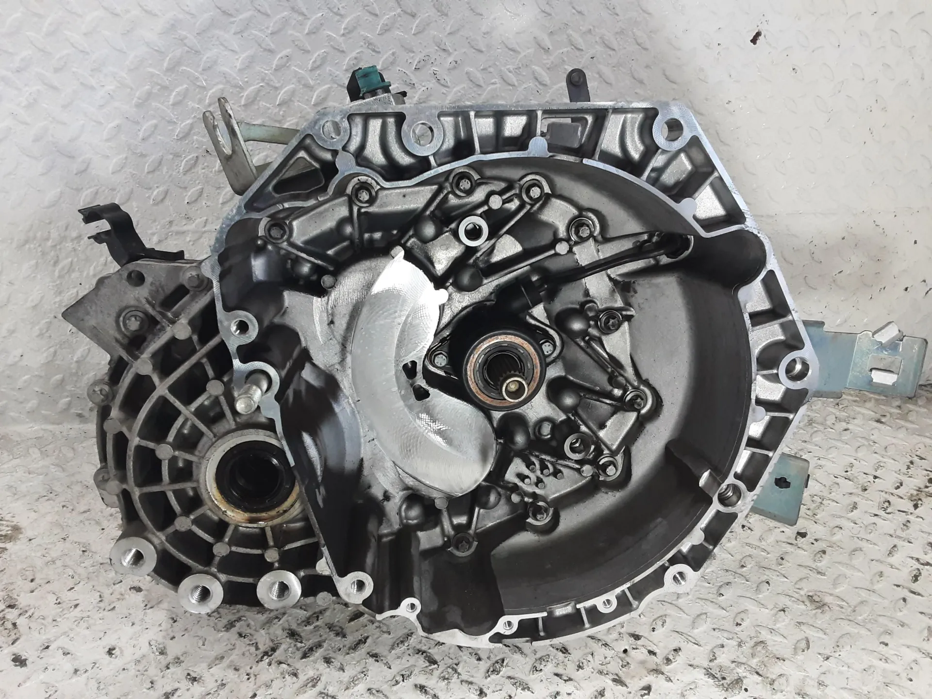 CAMBIO MANUALE COMPLETO JEEP Renegade Serie (14>) Benzina 88 kW / 120 CV con codice motore 55282151/552 82 151 (2019)