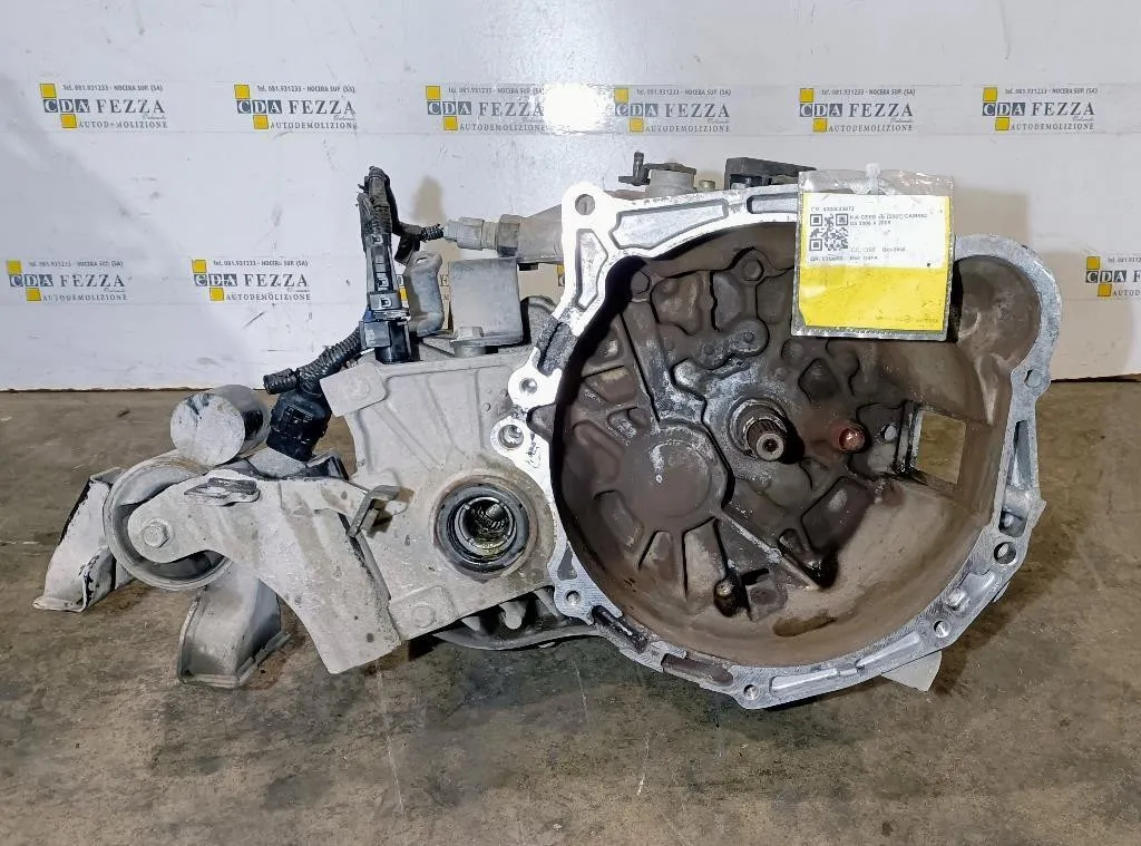 CAMBIO MANUALE COMPLETO con codice 4300023072 da KIA Cee'd 1Â° Serie 1396 benzina (2006)