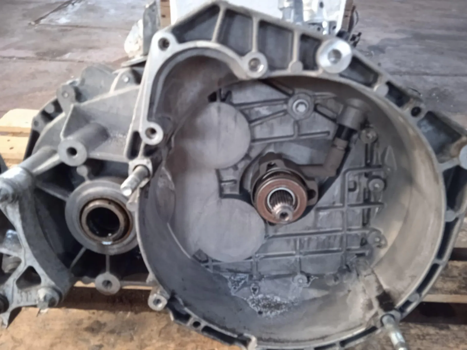 CAMBIO MANUALE COMPLETO con codice 080554586T da LANCIA Delta 3Â° Serie 2000 Diesel con codice motore 198A5000/198A5000 (2010)