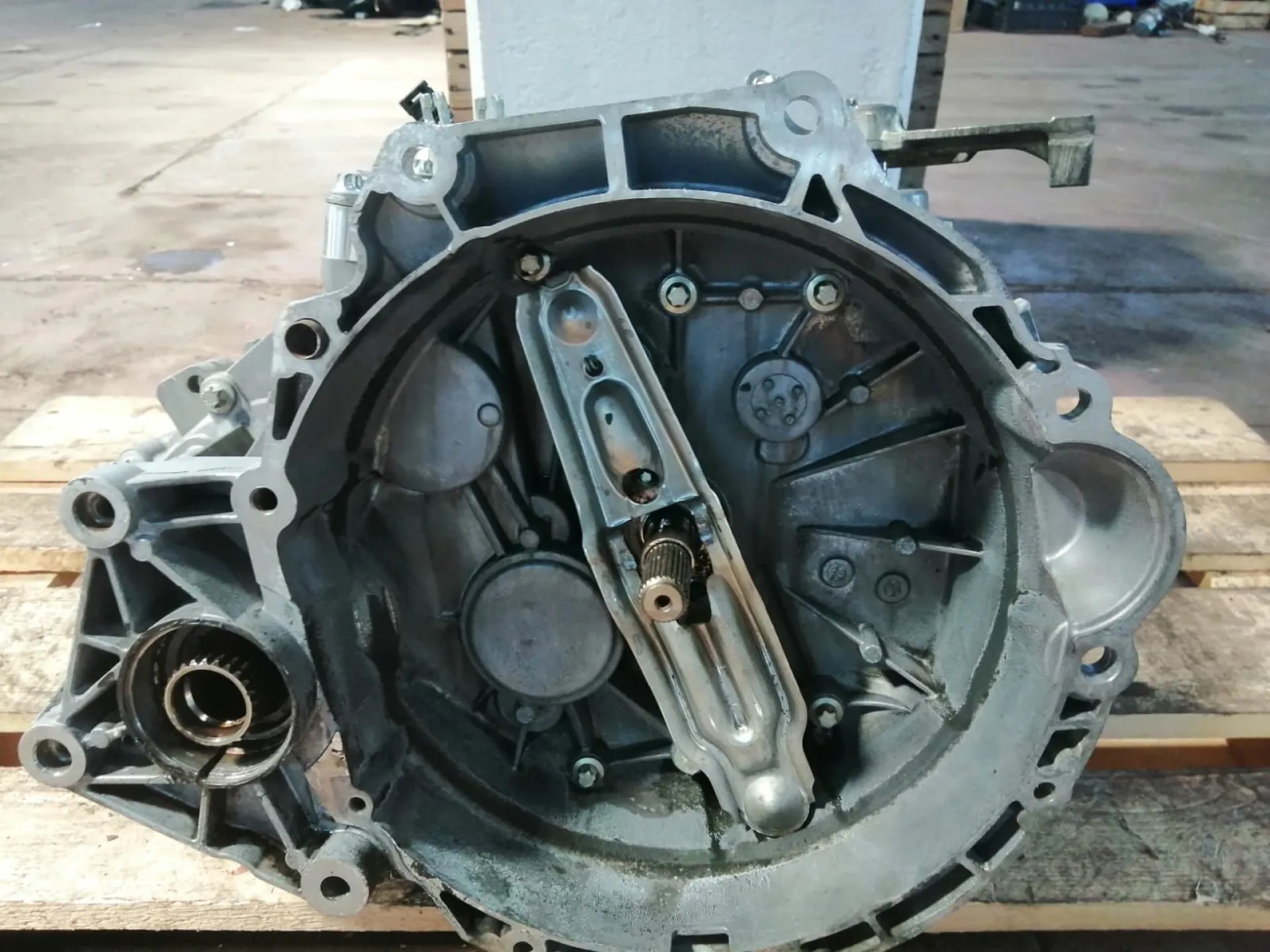 CAMBIO MANUALE COMPLETO con codice N47C16A da MINI Countryman 1Â° Serie 1600 DIESEL (2013)