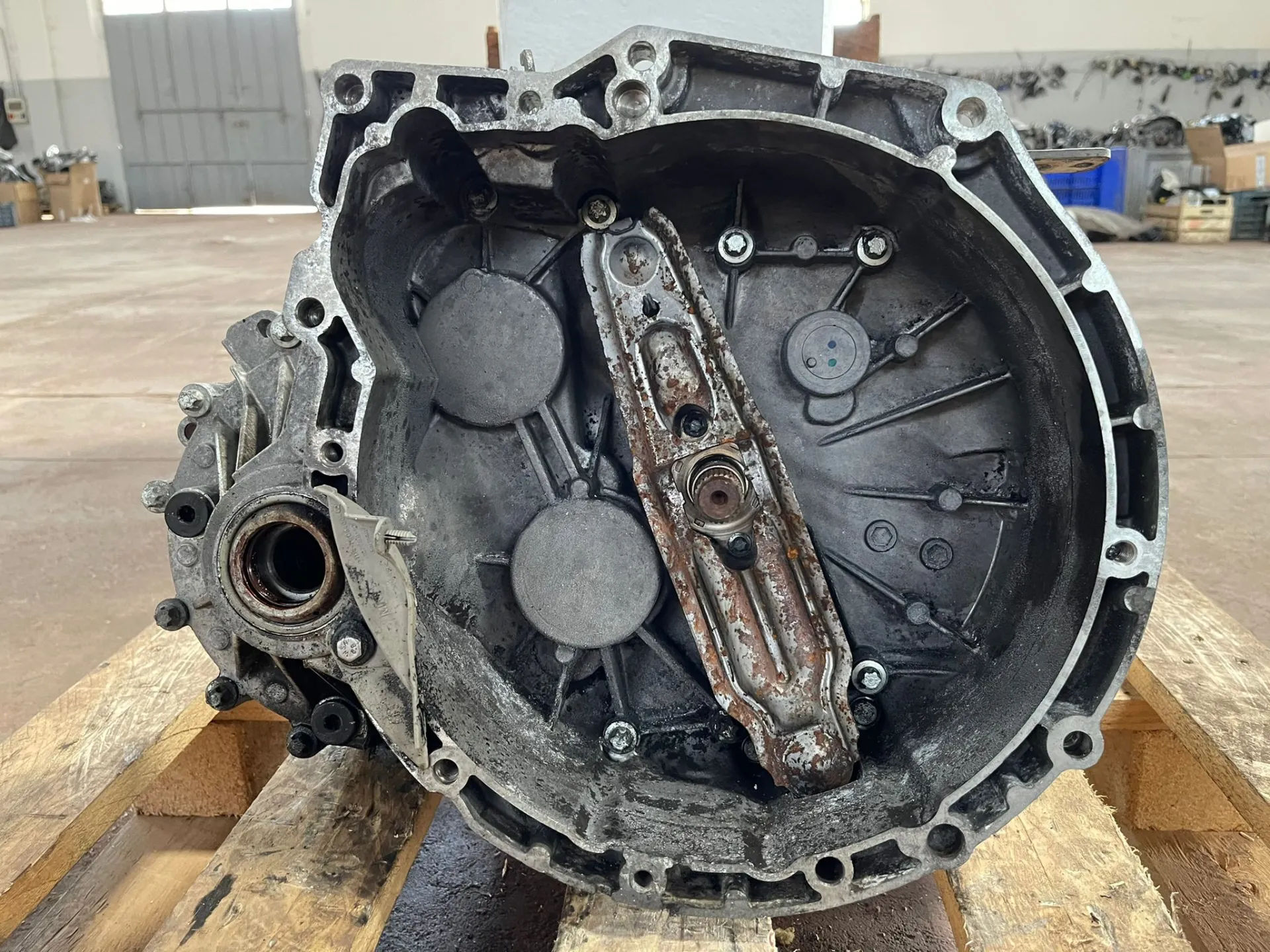 CAMBIO MANUALE COMPLETO con codice 23007568721 04 da MINI One 2Â° Serie 1600 Diesel (2007)