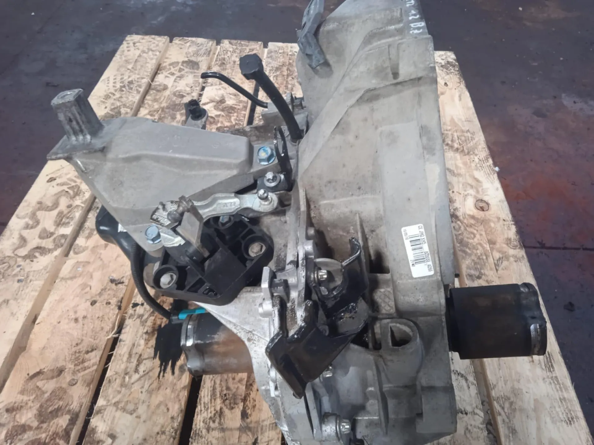CAMBIO MANUALE COMPLETO con codice con codice motore HR12/HR12 da NISSAN Micra 7° Serie 1200 Benzina (2014)