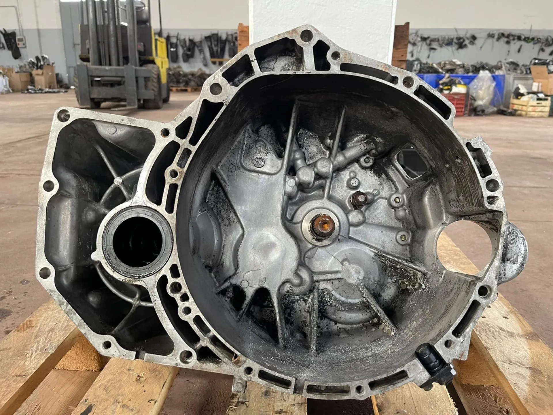 CAMBIO MANUALE COMPLETO con codice YD22 da NISSAN X-Trail 2Â° Serie 2200 Diesel (2008)