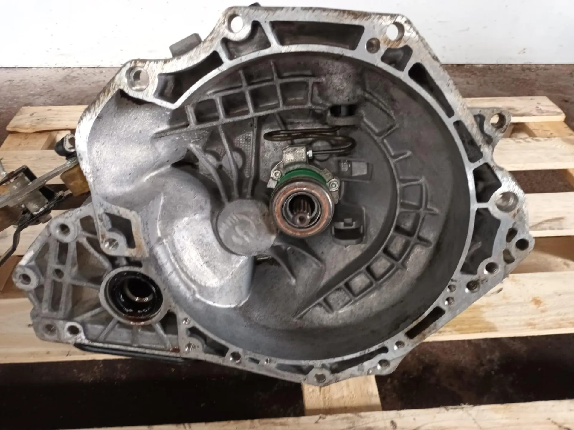 CAMBIO MANUALE COMPLETO con codice 90400206 da OPEL Astra G Berlina 1400 Benzina con codice motore Z14XE (2005)