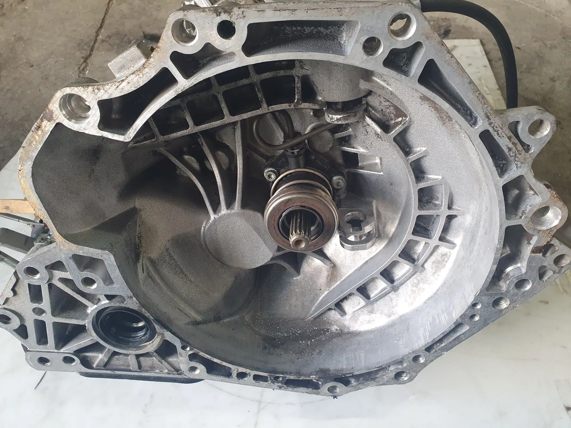CAMBIO MANUALE COMPLETO con codice 649354685 da 649354685 OPEL Corsa D 5P 1Â° Serie 1200 Benzina (2010)