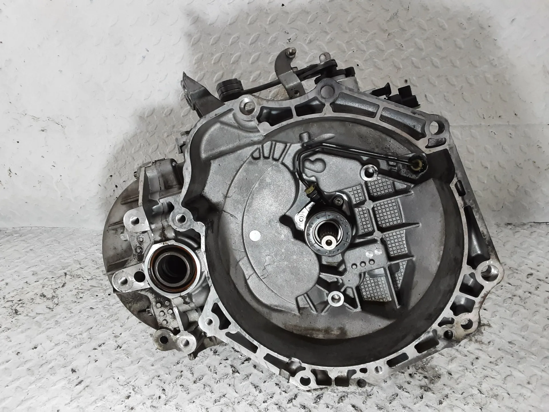 CAMBIO MANUALE COMPLETO OPEL Mokka 1° Serie 1700 Diesel 96 kW / 131 CV con codice motore A17DTS/A 17 DTS (2014)