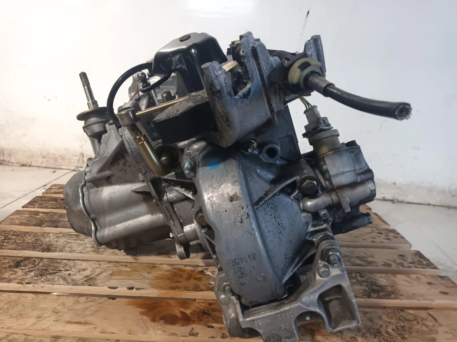 CAMBIO MANUALE COMPLETO con codice 6743694 da PEUGEOT 206 2° Serie 2000 Diesel con codice motore RHY/RHY (2008)