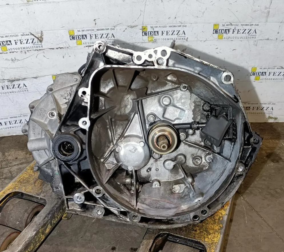 CAMBIO MANUALE COMPLETO PEUGEOT 3008 Serie (09>16) 1600 Diesel 80 kW / 109 CV con codice motore 9HZ/9HZ (DV6TED4) (2010)