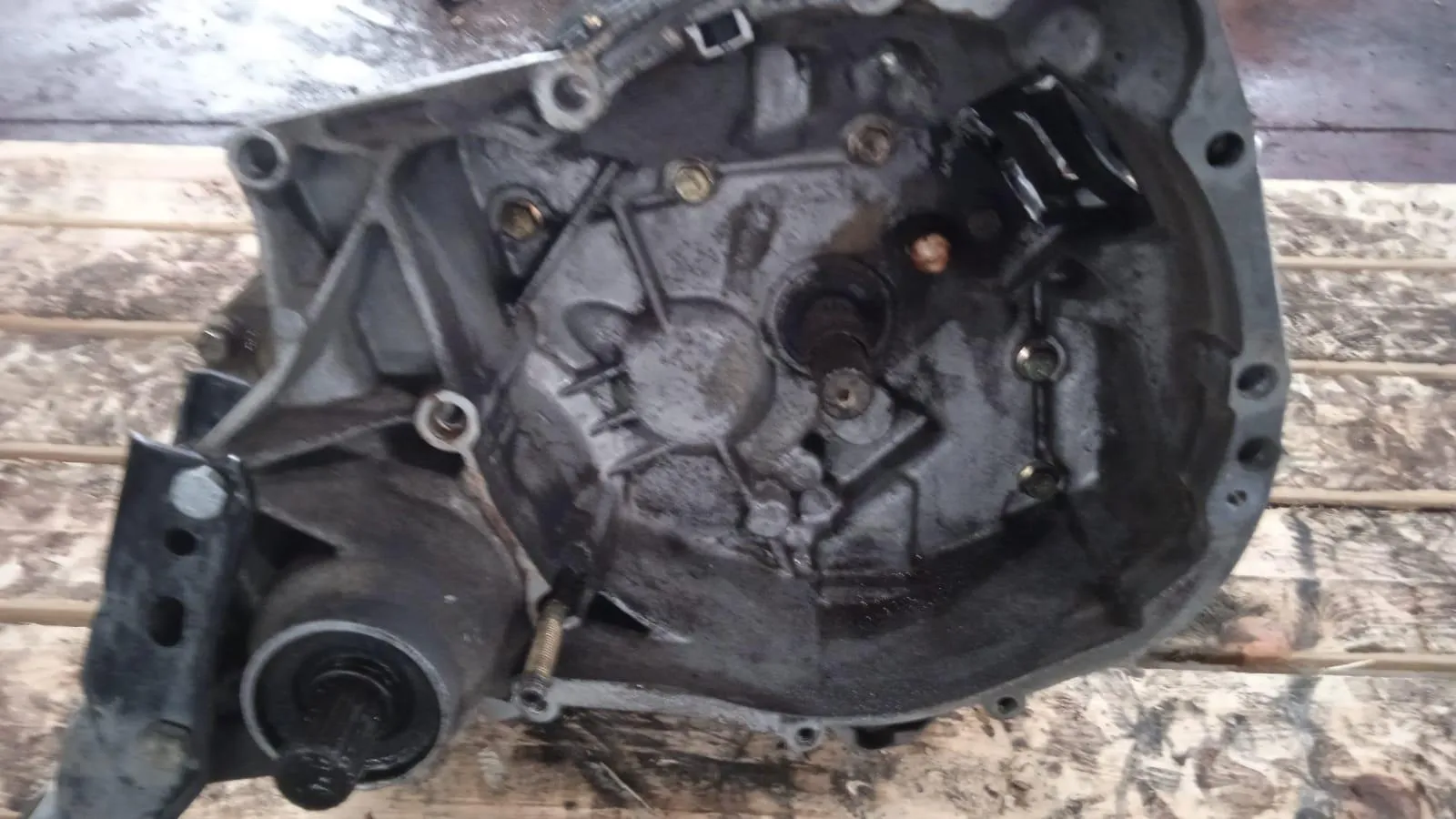 CAMBIO MANUALE COMPLETO con codice con codice motore D4F/D4F da RENAULT Clio Serie (99>01) 1200 Benzina (2000)