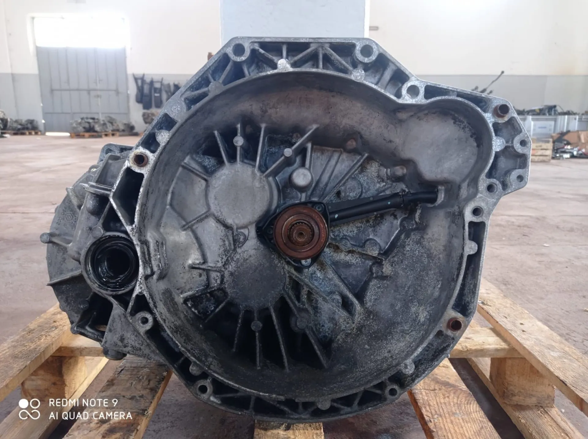 CAMBIO MANUALE COMPLETO con codice 820018331 da RENAULT Laguna Berlina 4Â° Serie 2200 Diesel (2005)