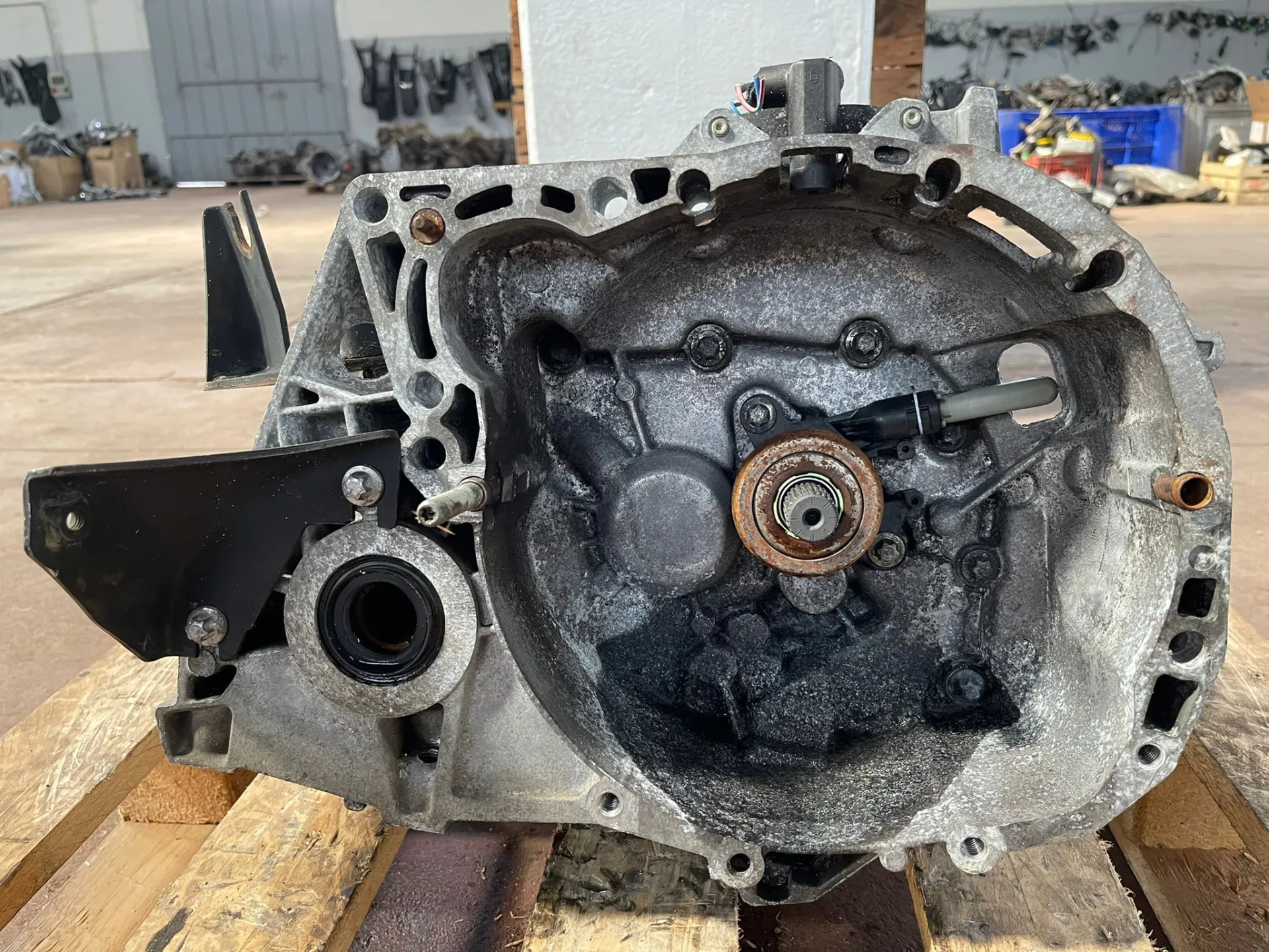 CAMBIO MANUALE COMPLETO con codice CE JR5K 820021 da RENAULT Scenic Serie (03>09) 1500 Diesel (2005)