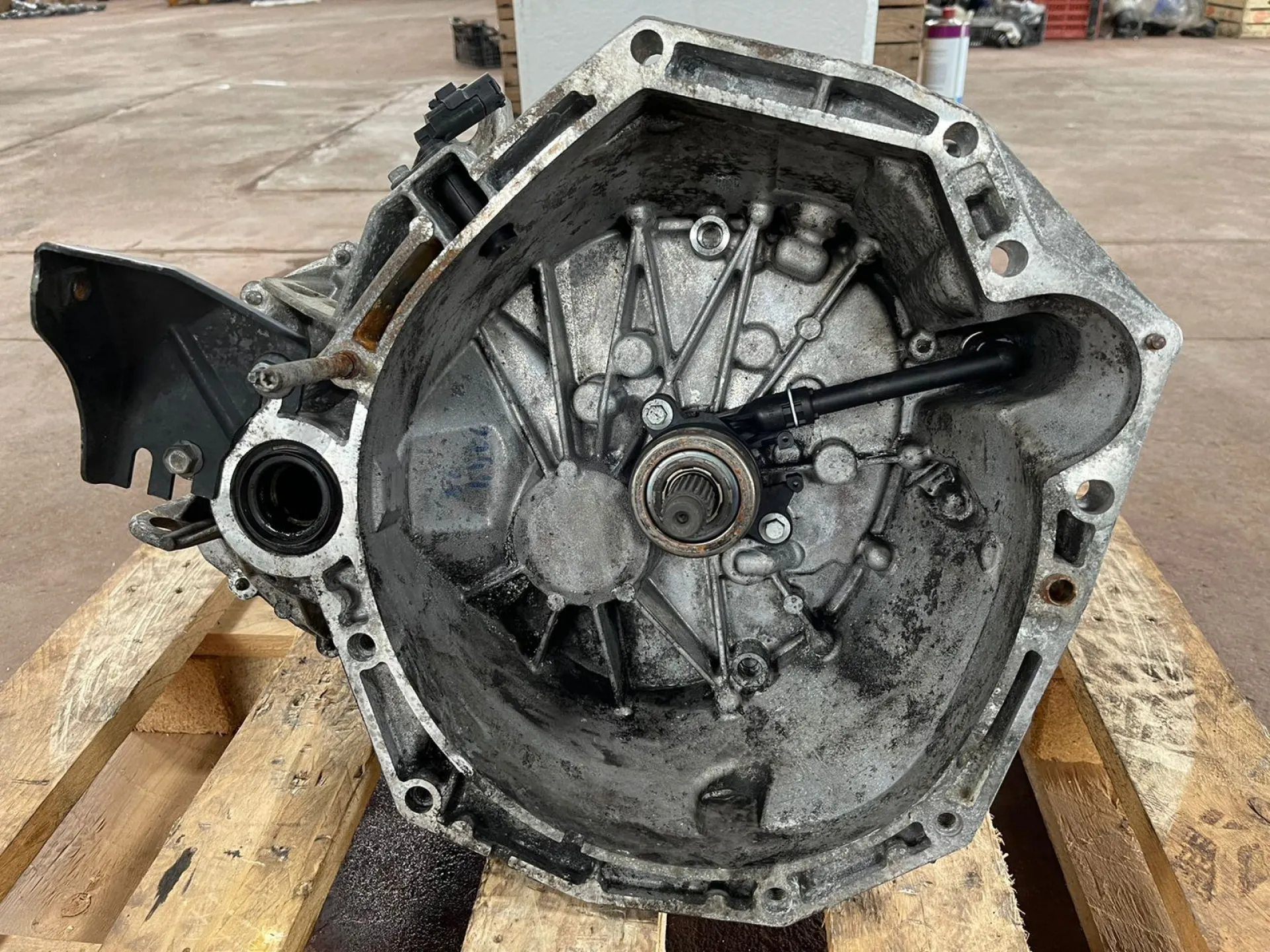 CAMBIO MANUALE COMPLETO con codice 7701700551 da RENAULT Scenic Serie (09>16) 1500 Diesel (2009)