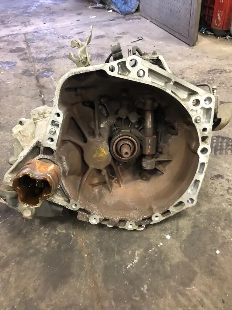 CAMBIO MANUALE COMPLETO con codice 1KR da TOYOTA Yaris Serie (08>11) 1000 Benzina (2006)