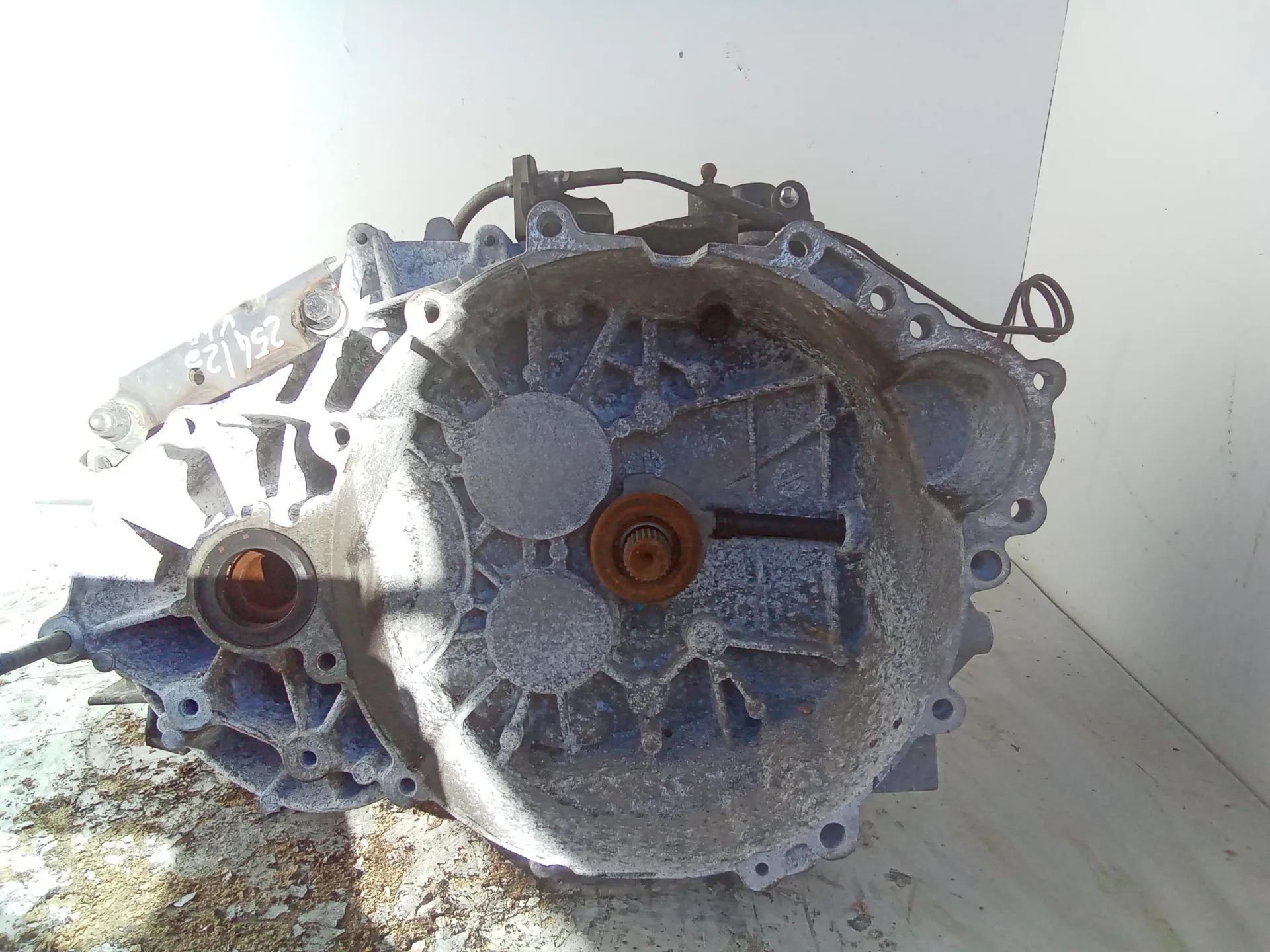 CAMBIO MANUALE COMPLETO con codice 31280651 da VOLVO V40 Serie (12>15) (2014)