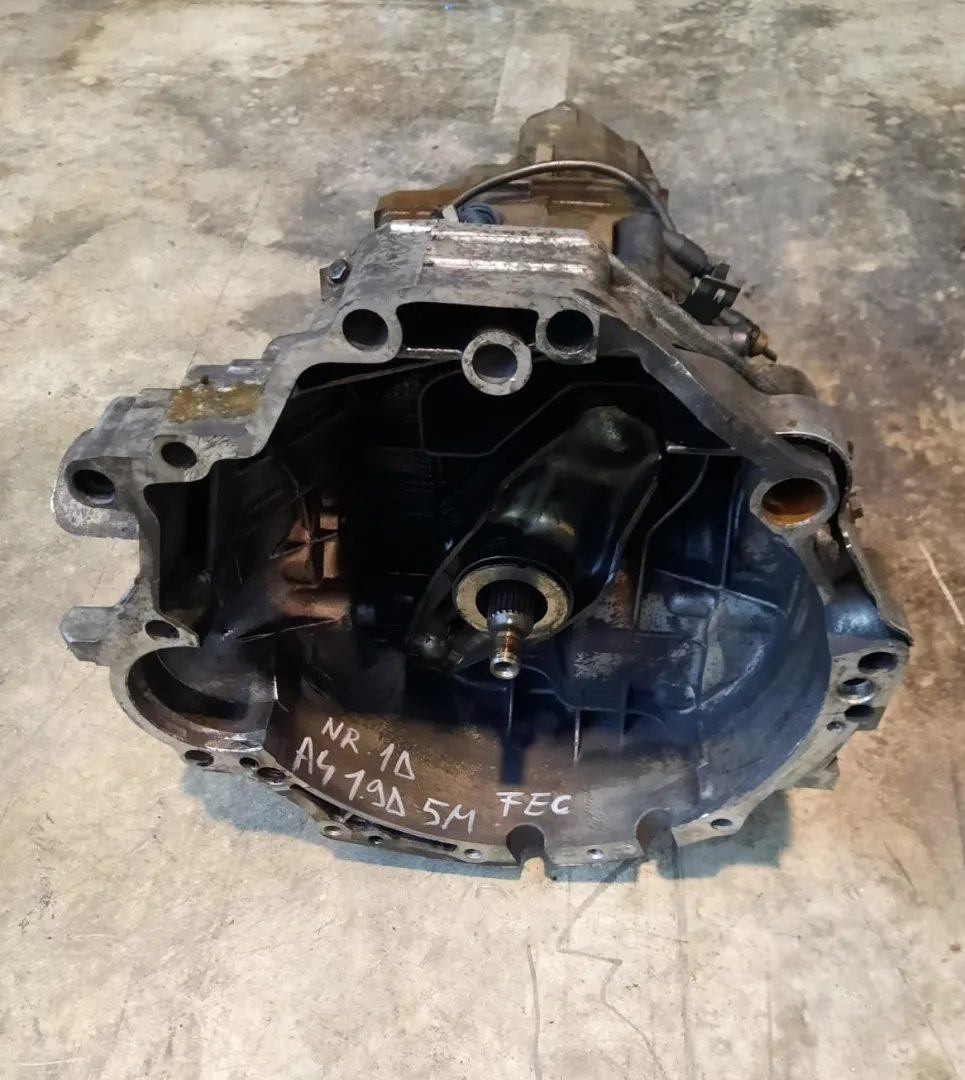 Cambio marce Audi A4 1.9 TDI del 2002 CODICE RICAMBIO : 5 marce