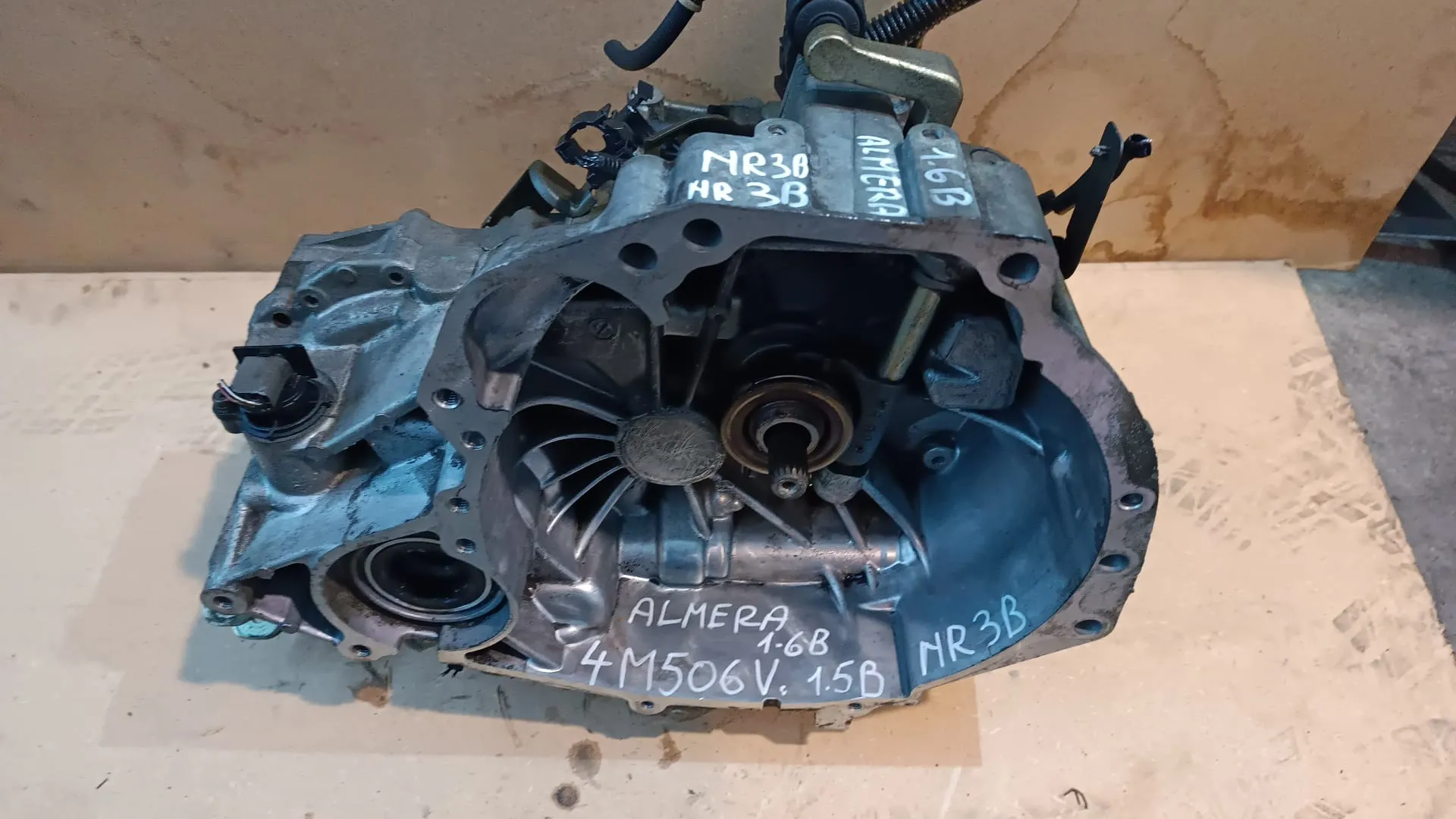 Cambio marce Nissan Almera 1.6 B del 2002 CODICE RICAMBIO : 4M506V