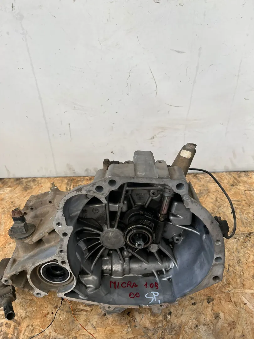Cambio marce Nissan Micra 1.0 B del 2000