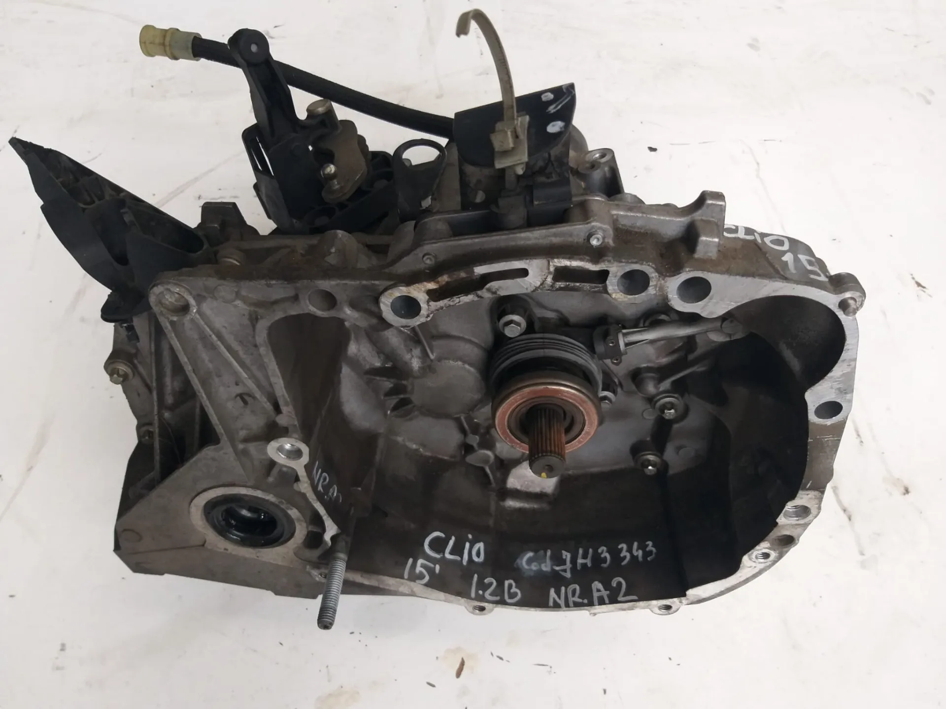 Cambio marce Renault Clio del 2015 1.2 Benzina / Gpl CODICE RICAMBIO : JH3343