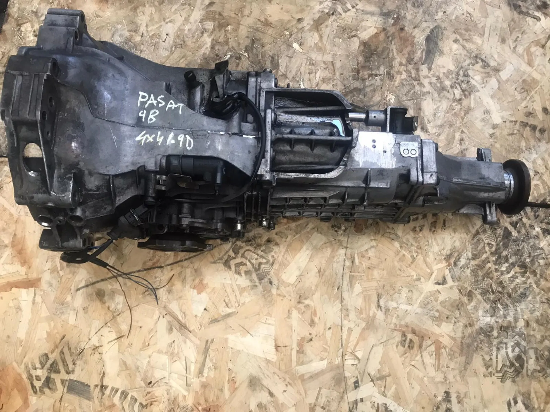 Cambio marce Volkswagen Passat 4x4 del 1999 1.9 Diesel CODICE RICAMBIO : WWP