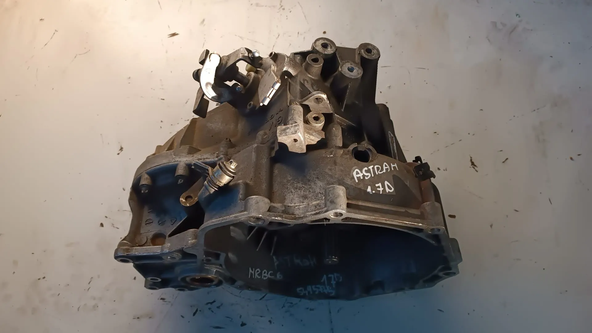 Cambio Opel Astra H 1.7 D del 2007 CODICE RICAMBIO : 5495775