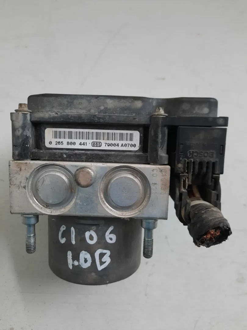 Centralina ABS Citroen C1 1.0 B del 2006 CODICE RICAMBIO : 0265800441