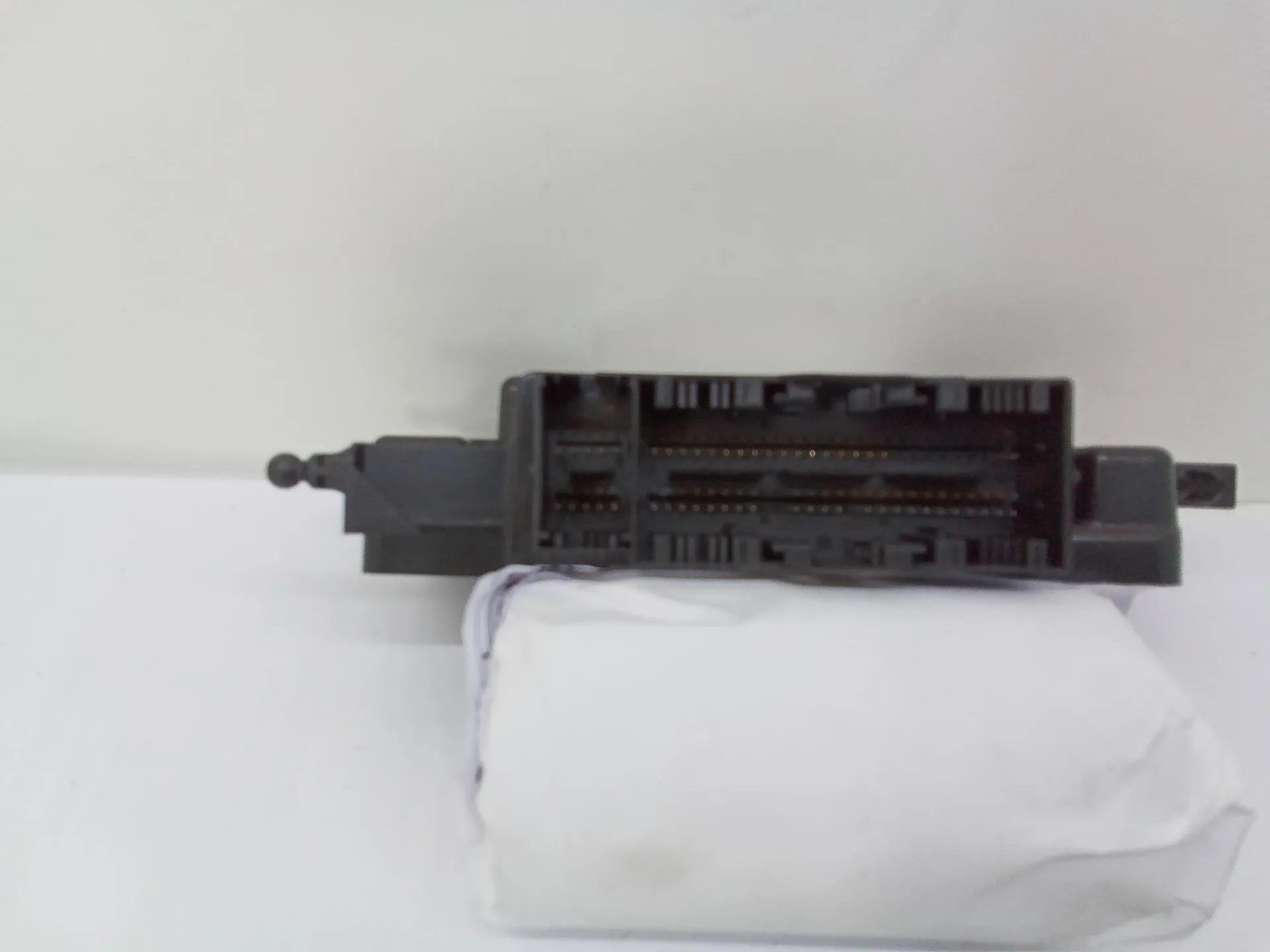 CENTRALINA AIRBAG con codice 0285011137 da BMW Serie 1 F20 (11>19) 1995 Benzina (2011)