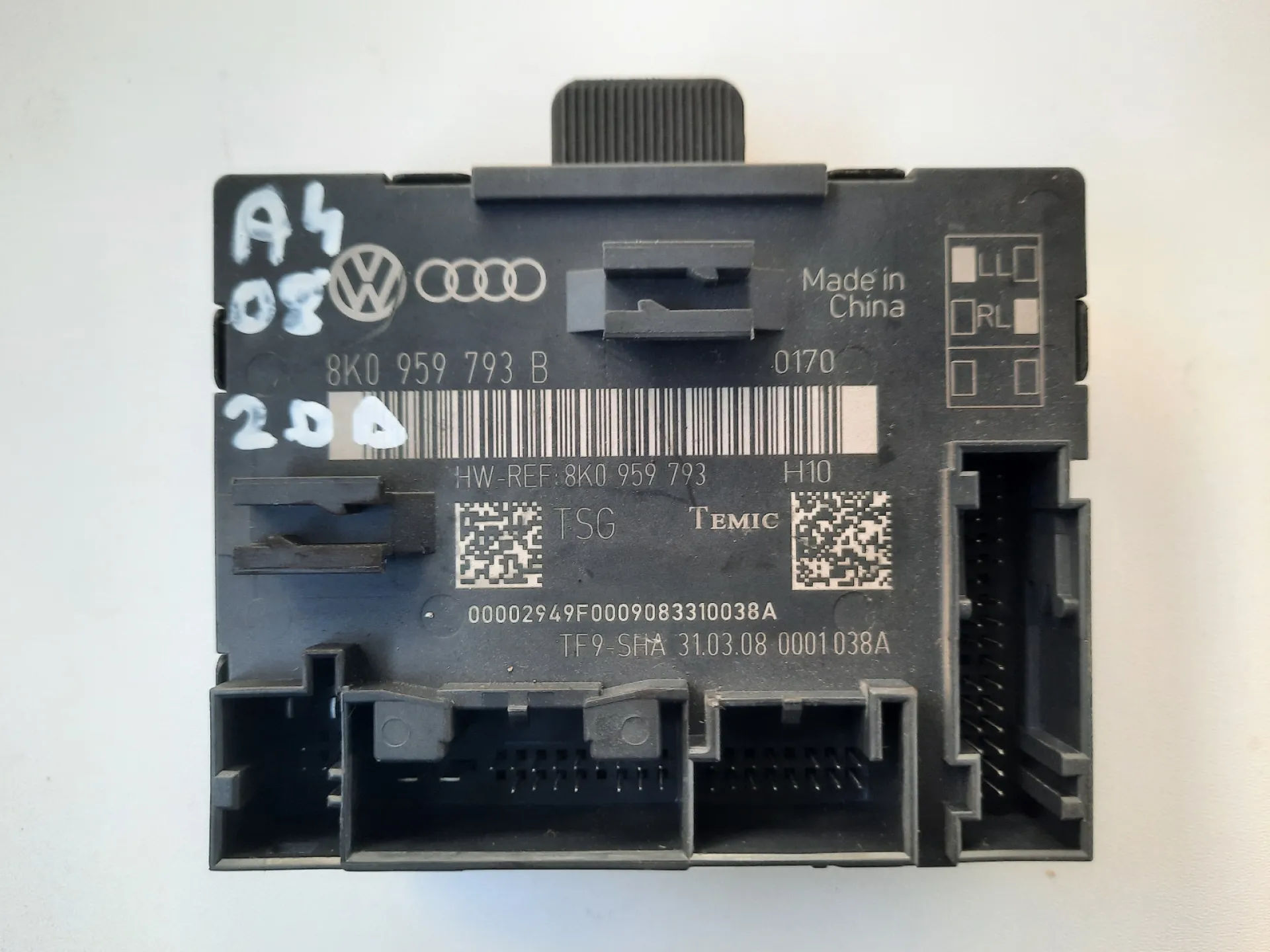 Centralina Anteriore Sinistra Audi A4 , 2.0 TDI 2010 CODICE RICAMBIO : 8K0959793B