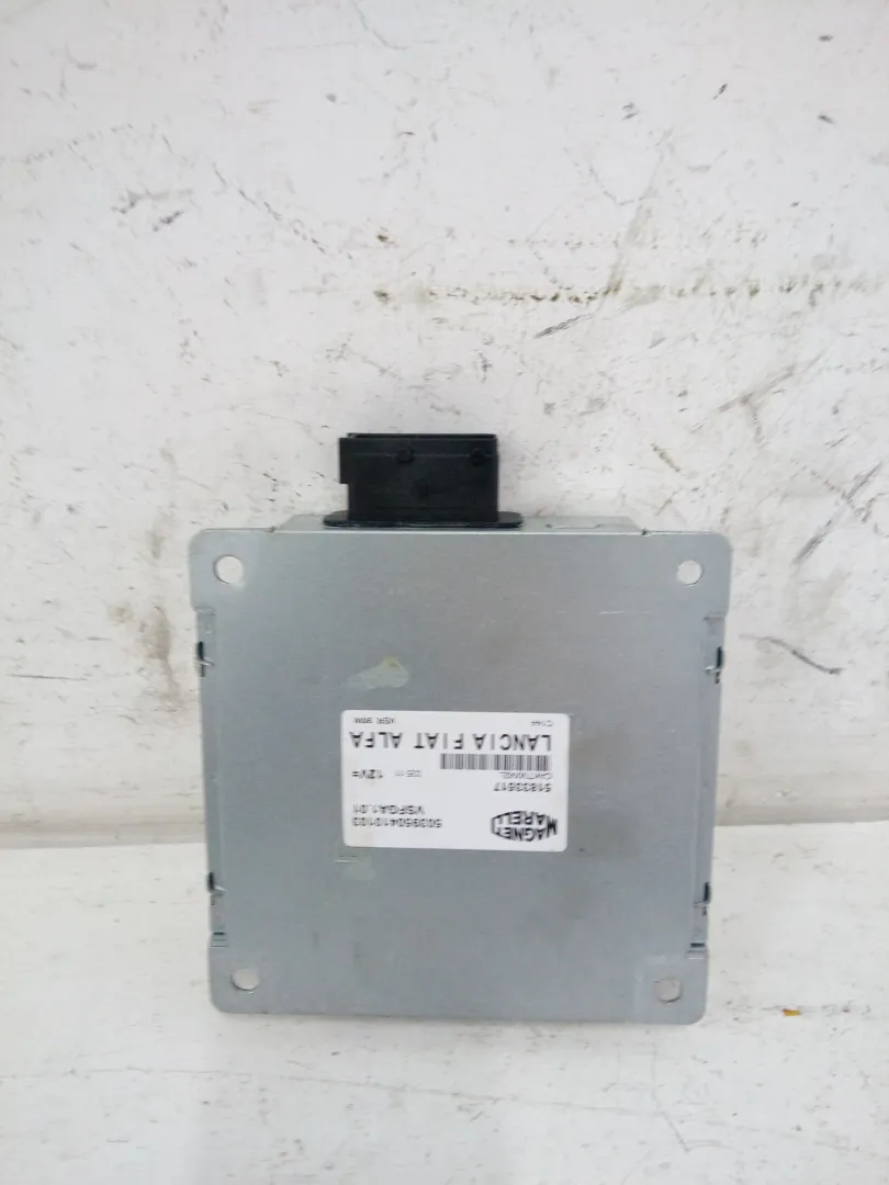 51833517 / 503950410103 CENTRALINA AUTORADIO ALFA ROMEO Mito Serie (955_) (08>) 1400 Benzina (2011)