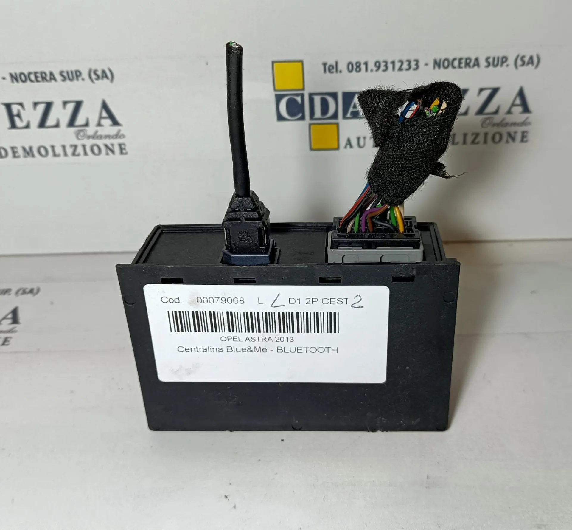 CENTRALINA BLUE & ME con codice 22739796 da OPEL Astra J 2Â° Serie Benzina (2013)