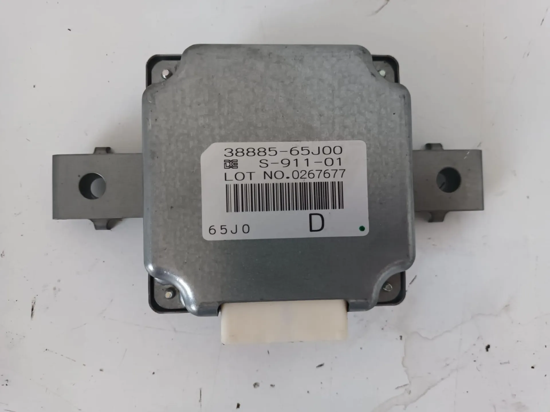 CENTRALINA CAMBIO con codice 38885-65J00 da SUZUKI Grand Vitara JB 1900 Diesel con codice motore F9Q (2012)