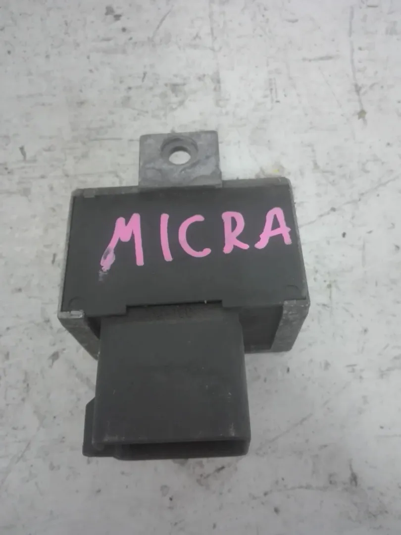 CENTRALINA CANDELETTE con codice 7700115078 da NISSAN Micra 4Â° Serie 1500 Diesel (2005)