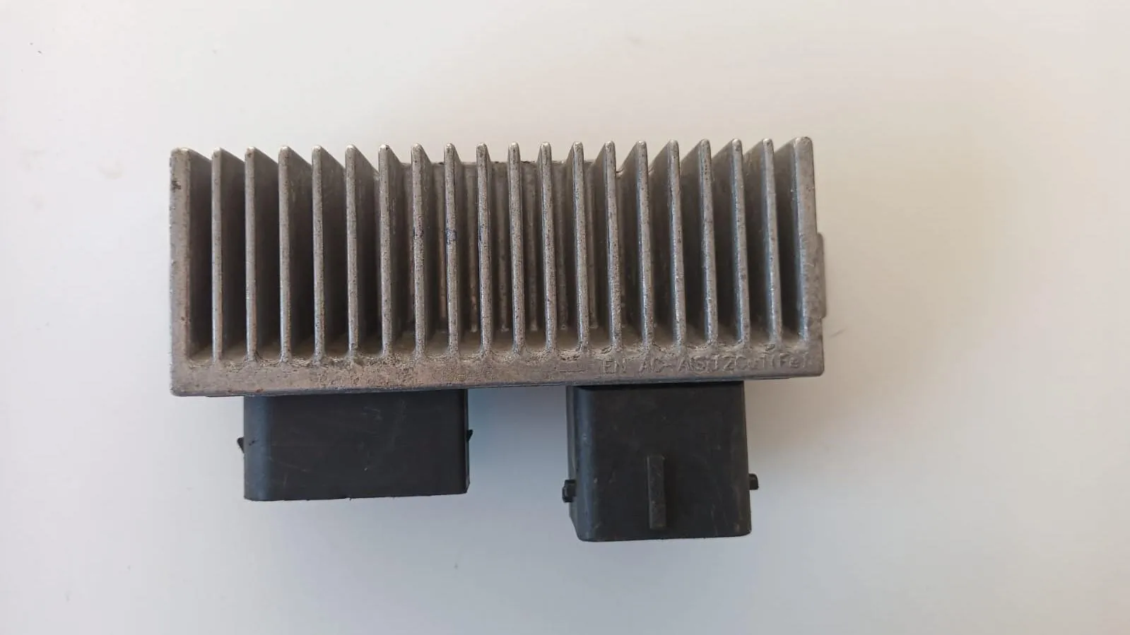 CENTRALINA CANDELETTE con codice 8200558438-A da RENAULT Scenic Serie (09>16) 1500 Diesel con codice motore K9K/K9K (2009)